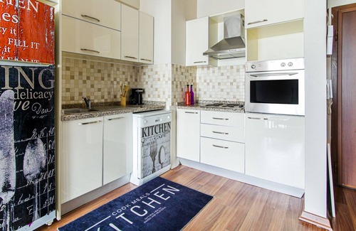 Kurtkoy Apartment | Cozy and Furnished Residence in Istanbul Pendik