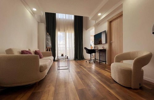 Stefanestii de Jos Apartment | Cozy and Luminous Loft Apartment!
