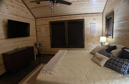 Broken Bow Cabin | Cozy and peaceful family setting on the edge of Broken Bow