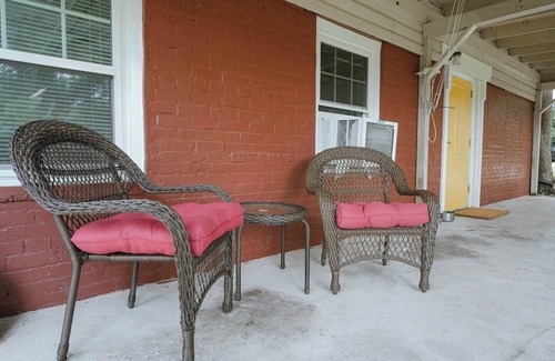 Wetumpka Apartment | Cozy and Pet Friendly Corner in Wetumpka
