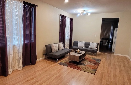 Las Vegas House | Cozy and Private Room #1 with a Queen Bed and Full Bath