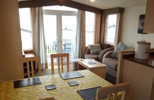 Hamworthy Apartment | Cozy and relaxing with stunning sea views
