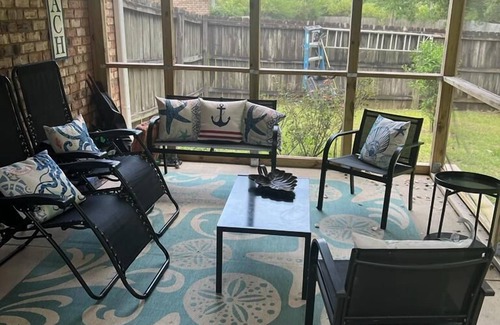 Foley House | Cozy and relaxing beach house, Our Little Pearl in Foley.