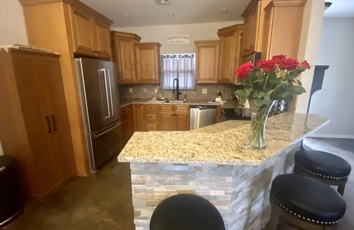 Sulphur House | Cozy and Relaxing Lake House close to Lake of the Arbuckles