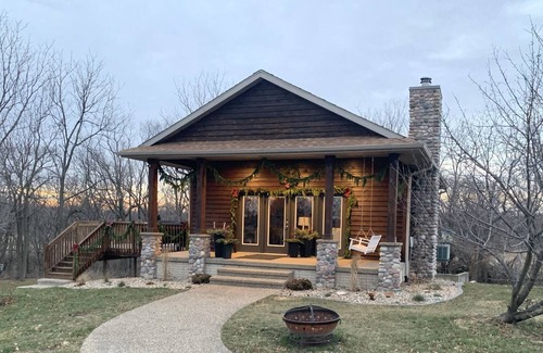 Center Junction Cabin | Cozy and Secluded Deer Camp Cabin Getaway