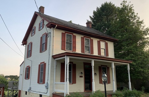 Conestoga House | Cozy and Spacious home with indoor HOT TUB - perfect for the whole family!