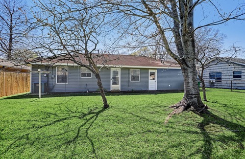 North Shore House | Cozy and Stylish home located 8 miles from Downtown Houston