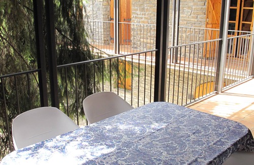 Biescas House | Cozy and sunny Casa Rural Biescas with chimineas,