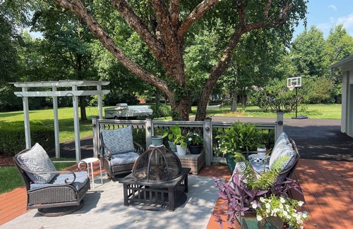 Jeffersontown House | Cozy and Updated Louisville Home with 4 bedrooms and a pool table and gym!