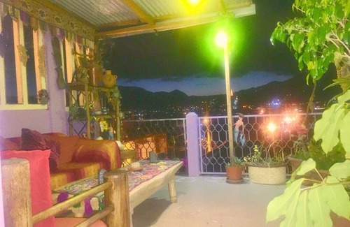 De Guadalupe House | Cozy Aparment Close to Downtown