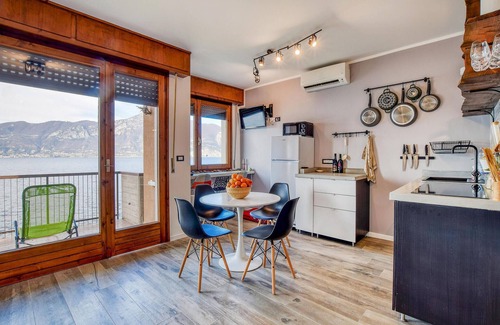 Brenzone sul Garda Apartment | Cozy apartment in Castelletto di Brenz.