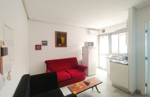 Kheredine Apartment | Cozy Apartment (1 min walk from the beach)