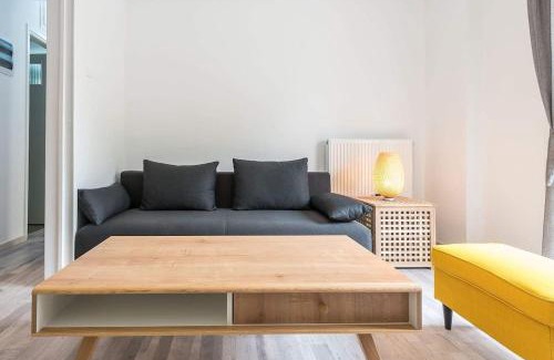 Aigaleo Apartment | Cozy apartment 10 minutes from Monastiraki Athens