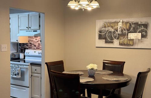 Bonanza Condo | Cozy Apartment for up to 5