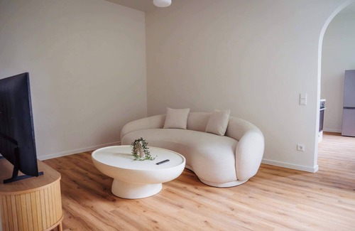Celle House | Cozy Apartment, Great Location, Free Parking