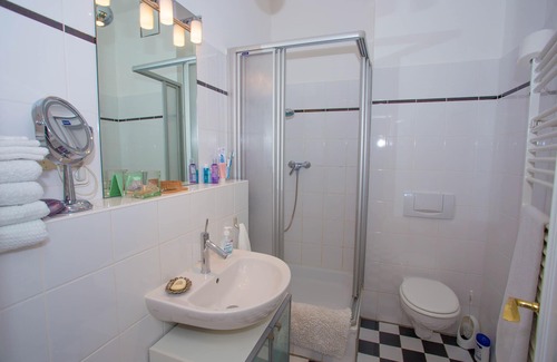 Rhein-Erft-Kreis District Other | Cozy apartment in 16th century castle 20 minutes from Cologne