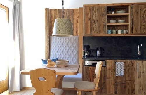 Saalbach-Hinterglemm Apartment | Cozy apartment in a beautiful south facing position