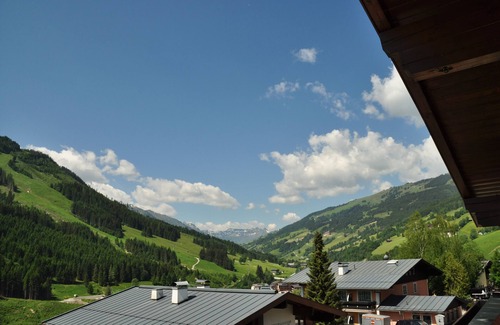 Saalbach-Hinterglemm Apartment | Cozy apartment in a beautiful south facing position