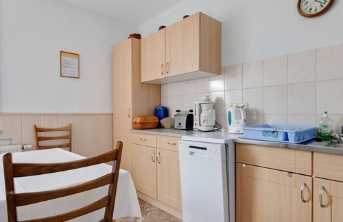 Altenfeld Apartment | Cozy Apartment in Altenfeld with Garden