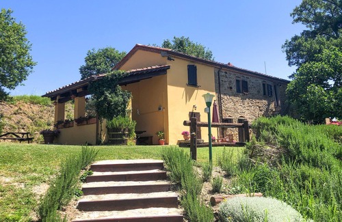 Anghiari Apartment | Cozy apartment in Anghiari with WiFi