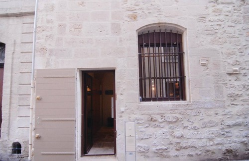 Beaucaire Apartment | Cozy apartment in Beaucaire with WiFi