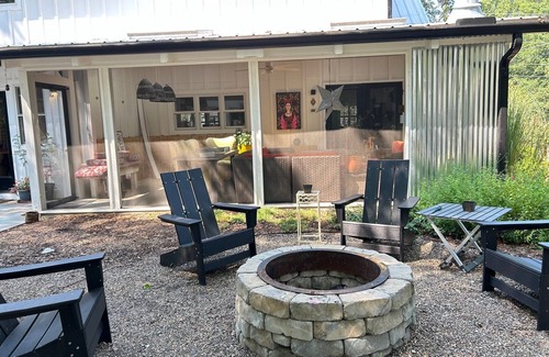 Carrboro Apartment | Cozy apartment in charming Carrboro, NC with WiFi, AC