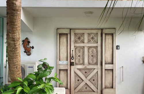 Culebra Pueblo Apartment | Cozy apartment in Culebra with large courtyard, kitchen, WiFi and more!
