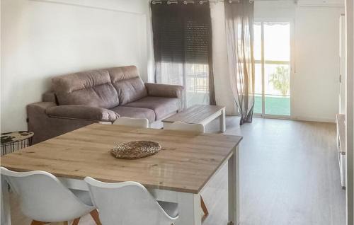 Playa Pobla de Farnals Apartment | Cozy Apartment In La Pobla De Farnals