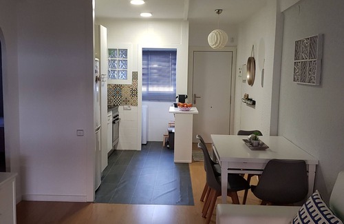 La Pineda Apartment | Cozy apartment in La Pineda by the sea, ideal families
