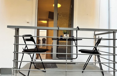 Glyfada Apartment | Cozy apartment in lovely Glyfáda with WiFi, AC