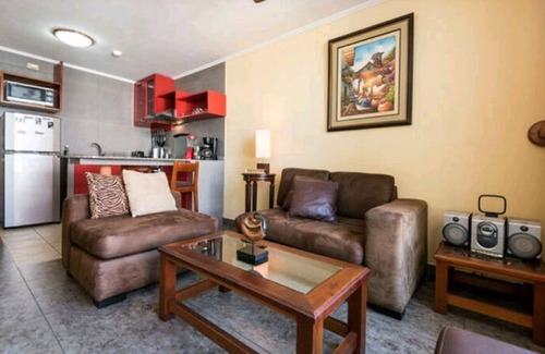 Leuro Apartment | Cozy Apartment in Miraflores Lima Peru