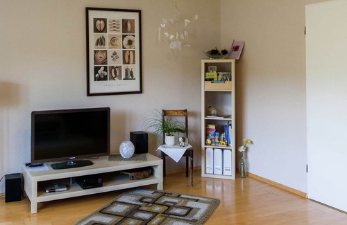 Niederehe Apartment | Cozy Apartment in Niederehe Eifel near Forest