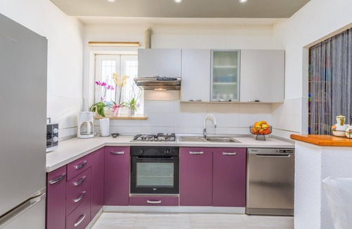 Kurili Apartment | Cozy apartment in Pilkovici with WiFi