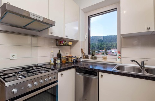 Veli Losinj Apartment | Cozy apartment in Veli Losinj with WiFi