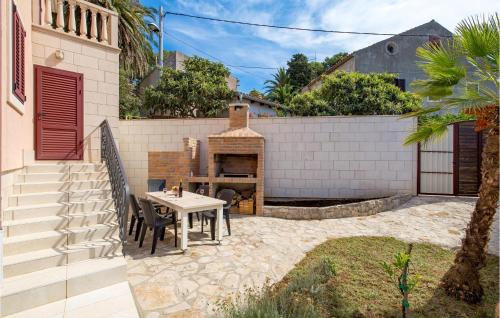 Veli Losinj Apartment | Cozy Apartment In Veli Losinj With Wifi