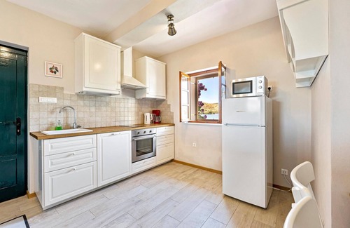 Zaboric Apartment | Cozy apartment in Zaboric with kitchen