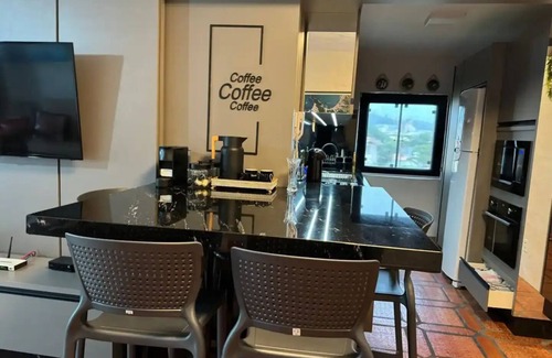 Centro House | Cozy apartment, less than 50m from Bombinhas beach