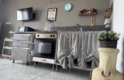 Fiumicino Apartment | Cozy apartment near the airport, with pets allowed