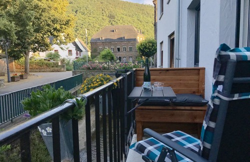Pommern Apartment | cozy apartment on the stream in the beautiful Moselle Pomerania