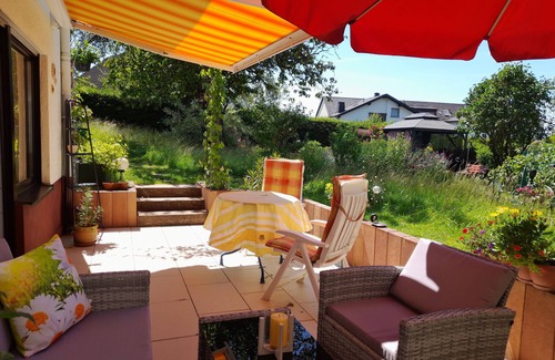 Boverath Apartment | Cozy apartment Sonnenblume with sauna and terrace. On the Eifelsteig! Pure relaxation!