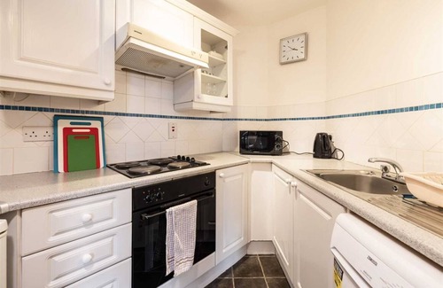 Ballybrack Apartment | Cozy Apartment Steps from Everything - Heart of Dublin