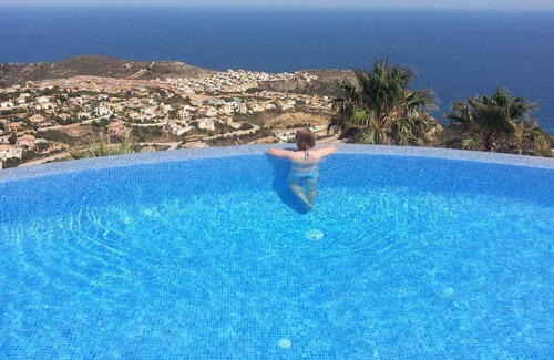Cumbre del Sol Apartment | Cozy apartment with breathtaking sea views (Free Wi-Fi, 2 Infinity Pools)