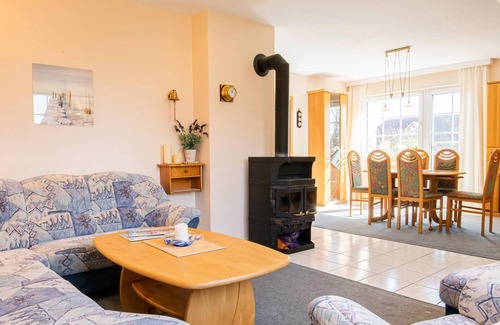Kellenhusen Apartment | Cozy apartment with balcony at Ahornweg 16 in Kellenhusen