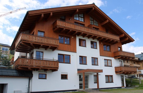Hochkrimml Apartment | Cozy apartment with mountain view and close to the slopes
