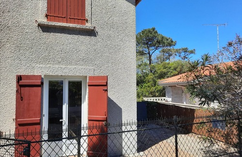 Capbreton Apartment | Cozy Apartment with Private Courtyard, Near Shops and Beaches in Capbreton