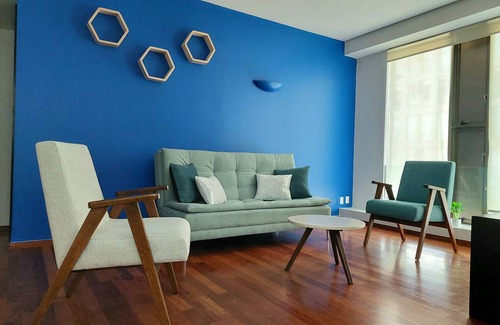 Barrio Chino Apartment | Cozy apt, ideal for couples near Historic Center