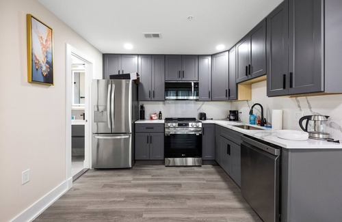 Columbia Heights Apartment | Cozy APT Perfect location 1BR