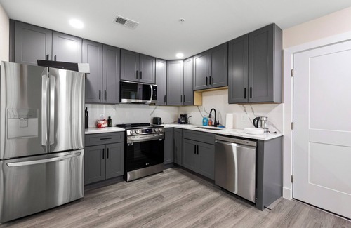 Columbia Heights Apartment | Cozy APT Perfect location 1BR