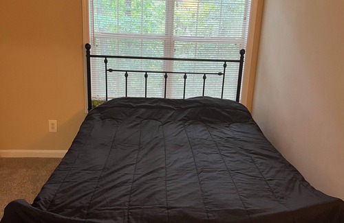 Duluth Apartment | Cozy apt with pool/grill/gym/ac/parking/balcony in safe Duluth. Suburbs of ATL!