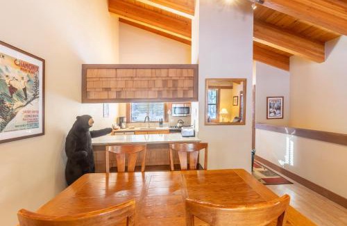 Truckee Apartment | Cozy Aspen Grove 2 bed 2 bath condo